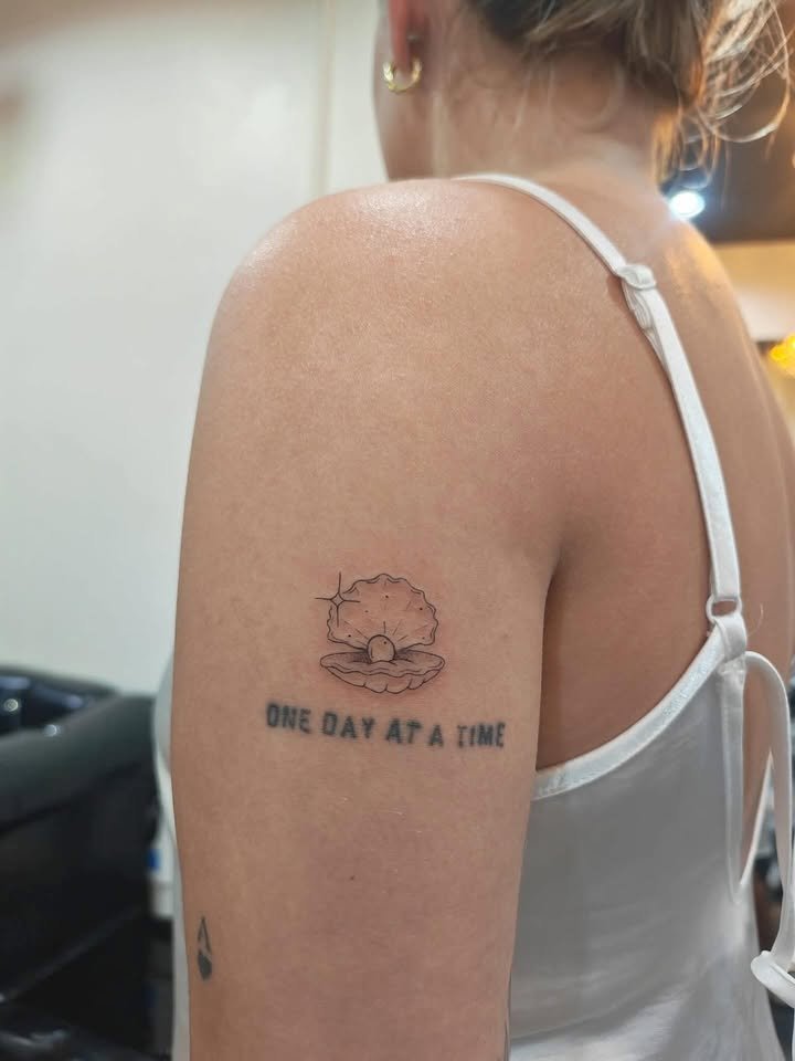 ผลงานสัก Minimal